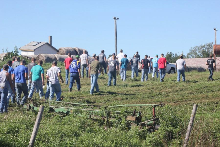 Ag Students Learn In The Field