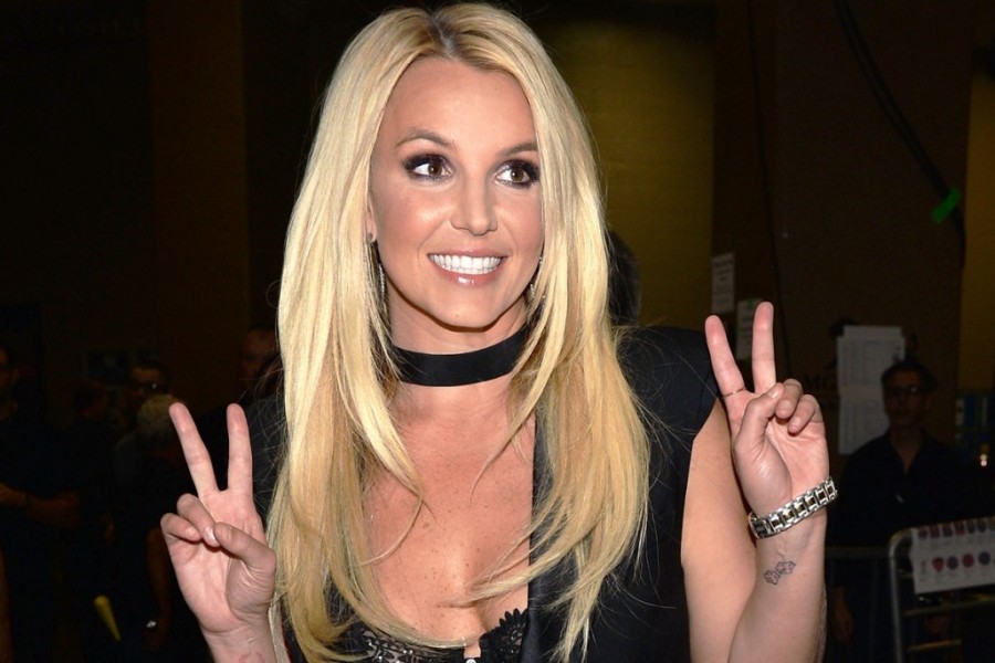 Britney Spears Cancels Concerts After Foot Injury