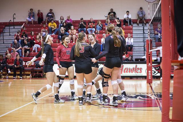 Hawks+Volleyball+Team+Moves+Up+In+National+Rankings