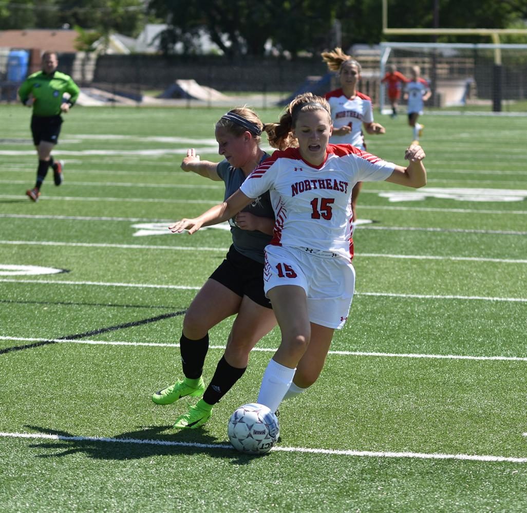 Women’s soccer gives up late goal to Iowa Western