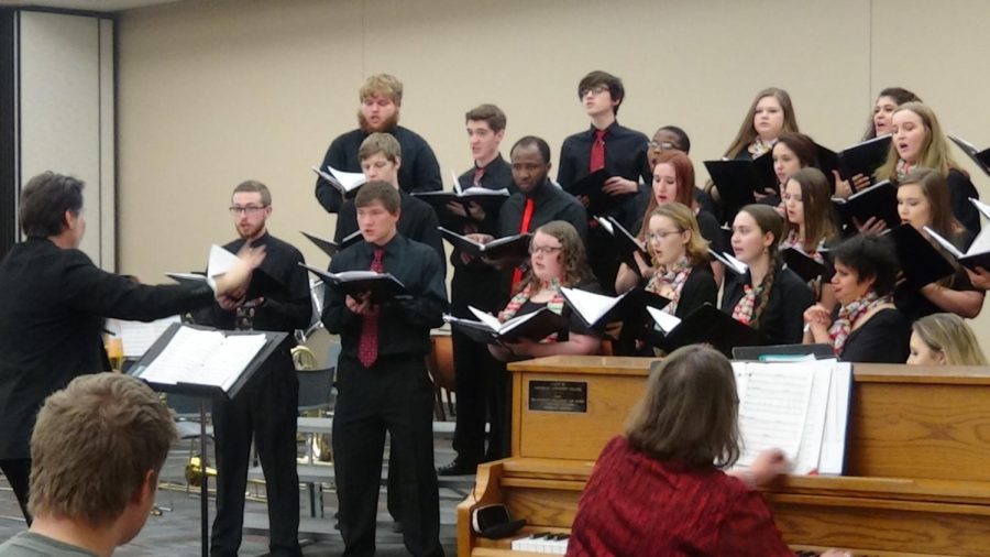 Northeast music groups perform for the holidays